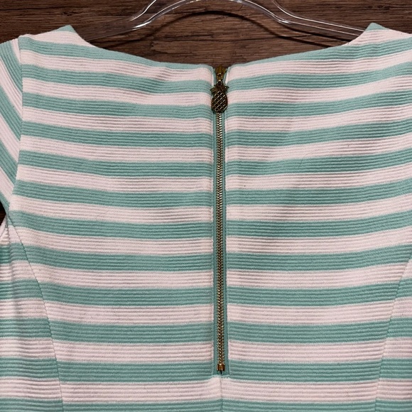 Lilly Pulitzer White and Green Sheath Dress with Bateau Neckline - Picture 3 of 13